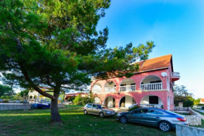 Apartments Lojan